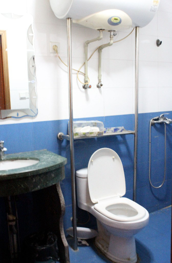Bathroom 2, Haoyunlai Hostel, Jiaxing