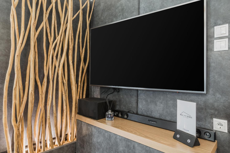 Others 4, Acropolis Executive Suite, Attica