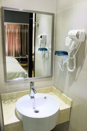 Bathroom, HanTing Hotel (Shenzhen Xili Subway Station), Shenzhen