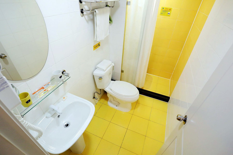 Bathroom 5, ホームイン ビジネスホテル(), Nanjing