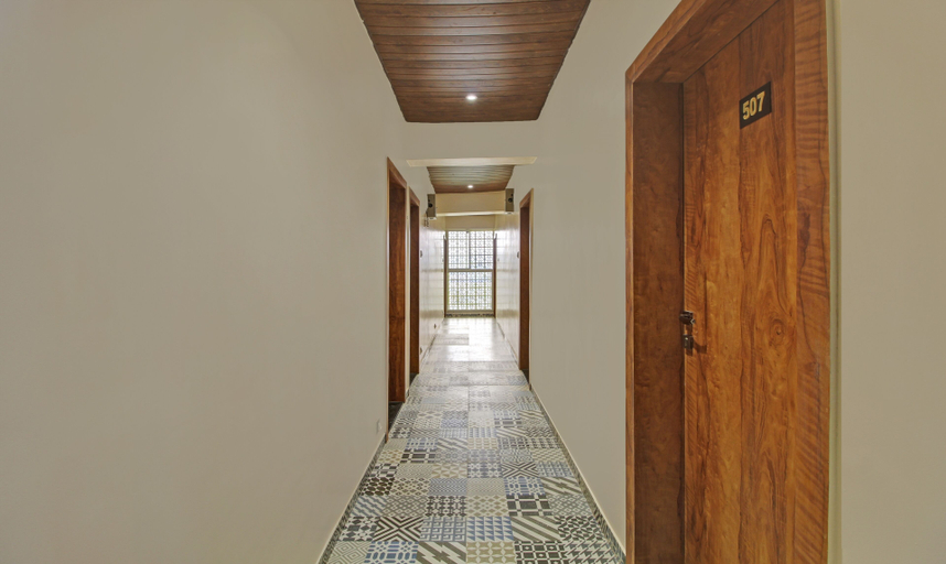 Public Area 3, Treebo Royal Imperio, Hinjewadi, Pune