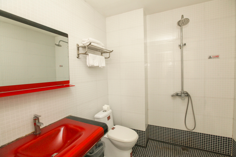 Bathroom 3, Ikea Hotel (Dalian Railway Station Store), Dalian