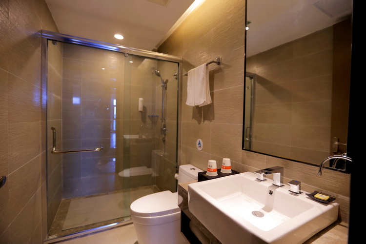 Bathroom 3, Ease Hotel Nanjing Wutang Plaza Metro Station, Nanjing