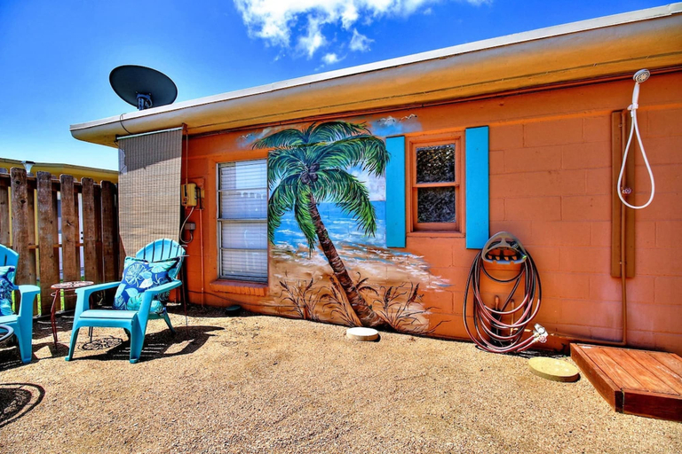 Room 2, Private Cabana 5 Min to Beach Picnic Table, Nueces