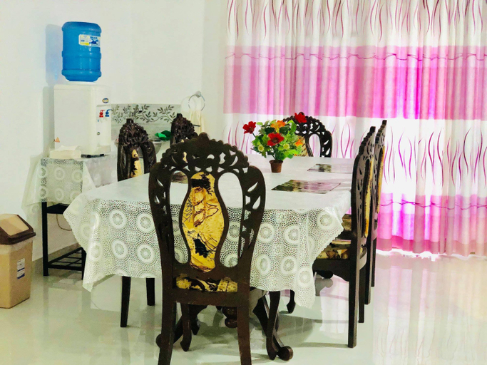 Food & Drinks, Family Ties GUEST INN, Bandarawela