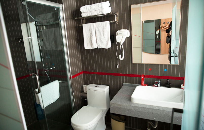 Bathroom, サンキューホテル(烏拉特前旗匯豐広場)(Shankee Hotel (Urad Front Banner Huifeng Plaza)), Baynnur