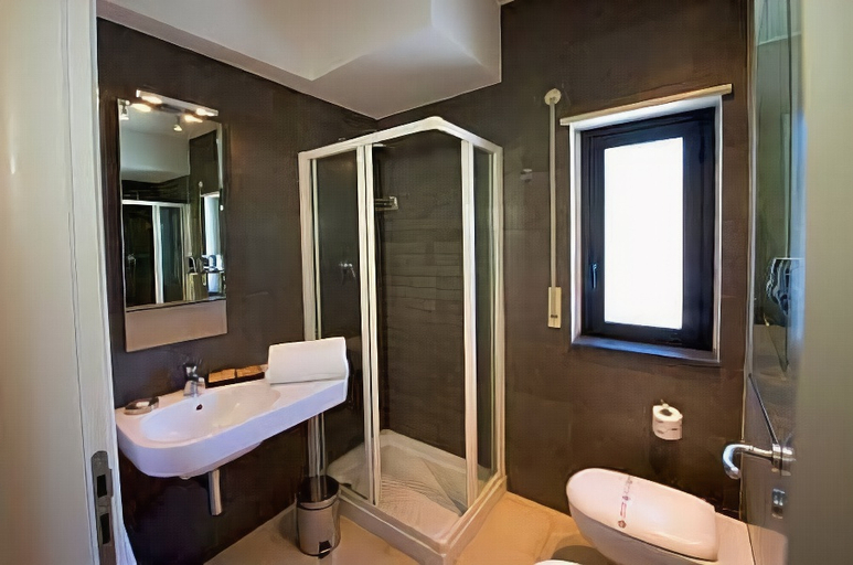 Bathroom 3, Residence Acqua del Conte, Messina