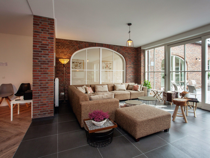 Others 1, Pet-friendly Mansion, Meerlo-Wanssum