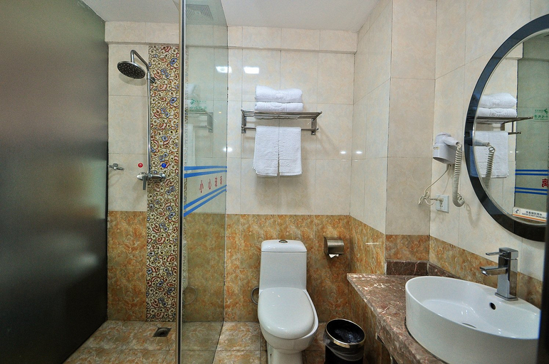 Bathroom 2, Homeinn Selected Hotel (Hefei Railway Station Xindi Plaza), Hefei