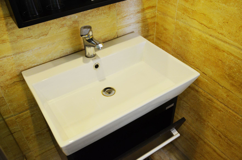 Bathroom 2, ChengDu FengErBo Hotel, Chengdu