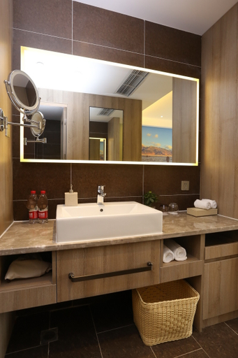 Bathroom 2, アトゥールホテル, Chengdu