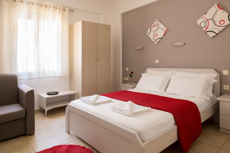 Bedroom 4, John Akroyiali rooms, Crete