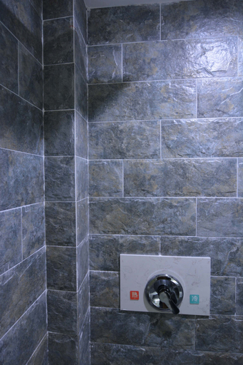 Bathroom 3, Oak Hill Hotel, Xianyang