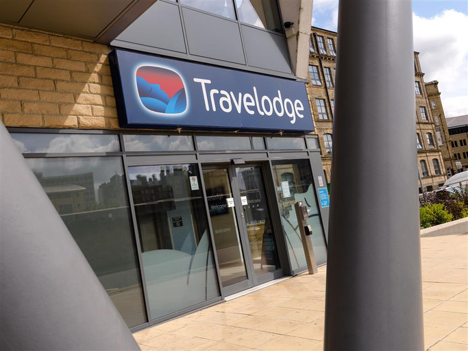 Exterior & Views 1, Travelodge Bradford Central, Bradford