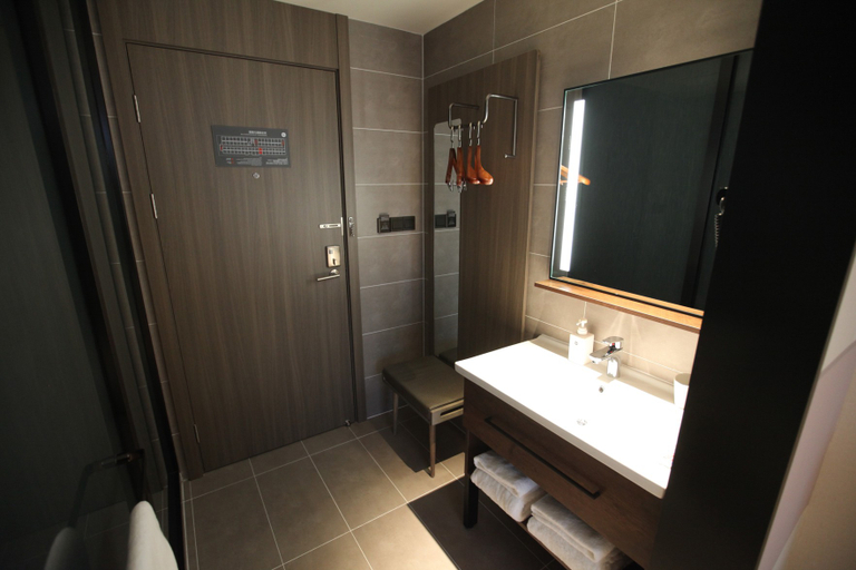 Bathroom 3, HanTing Hotel (Harbin West Railway Station Wanda Plaza), Harbin