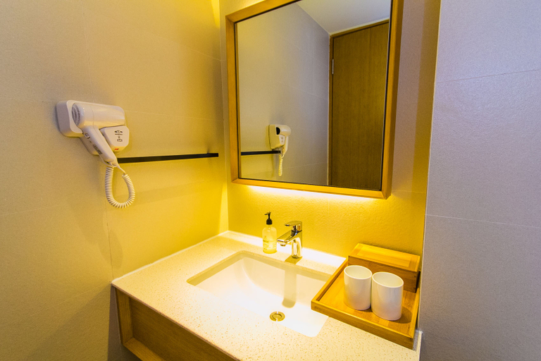 Bathroom 4, Ji Hotel Hangzhou Xiasha Economic Development Zone, Hangzhou