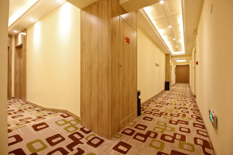 Others 5, Hailiao Hotel (Xi'an Daming Palace West subway station), Xi'an