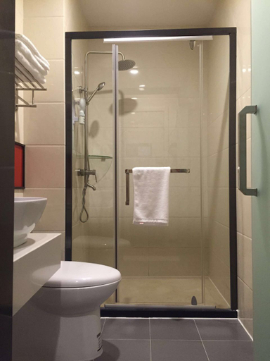Bathroom, 7 プレミアム(豊寧新豊路店)(7天优品(丰宁新丰路店)), Chengde