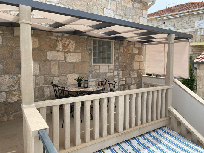 Balcony 4, House Atlantic, Postira