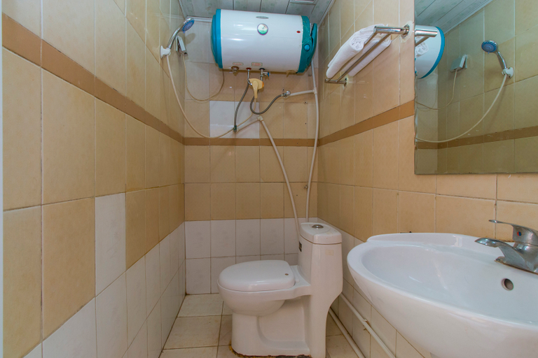 Bathroom, Huixin Hostel Beijing, Beijing