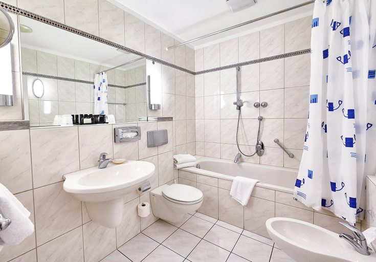 Bathroom, Bernstein Schlosshotel Ballenstedt, Harz