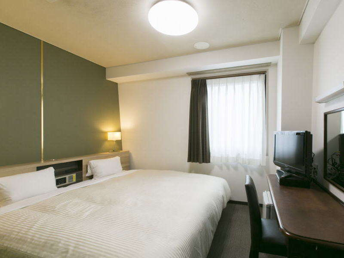 Bedroom 2, Nawa Plaza Hotel, Tōkai
