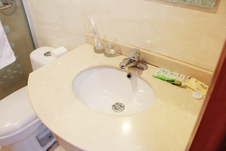 Bathroom 2, 만니 페이 홀리데이 호텔, Shanghai