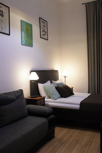 Room 4, Krakow Apartments & Rooms, Kraków City