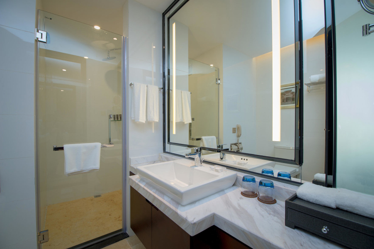 Bathroom 4, ヨットホテル, Zhuhai