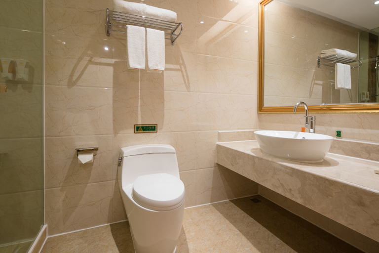 Bathroom 4, Vienna International Hotel Meizhou Dapu, Meizhou