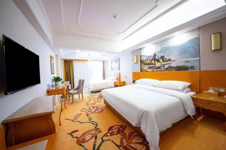 Bedroom, Vienna Hotel (Hanshan Rainbow Bridge), Chaohu