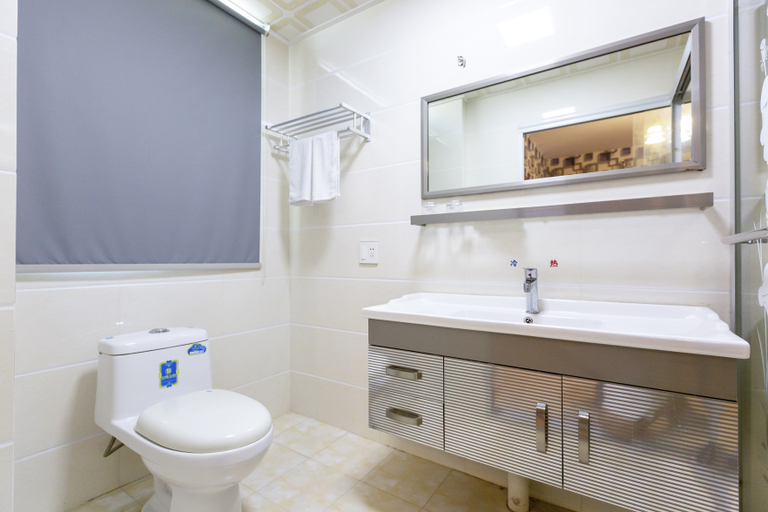 Bathroom 3, dushi181liansuojiudian, Weifang