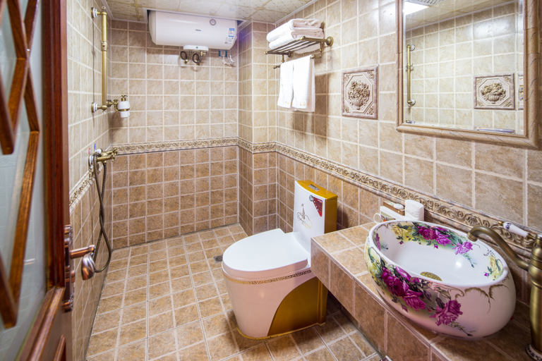 Bathroom, England Holiday Hotel, Dalian