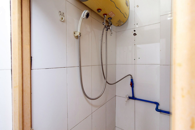 Bathroom 2, Jiahua Hostel (Guangzhou Shangshe), Guangzhou