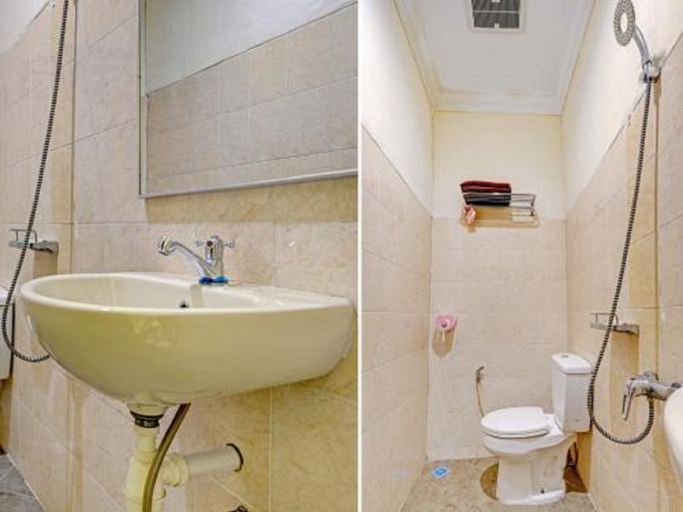 Bathroom, Goroomgo Chinar Lake View Nainital, Nainital