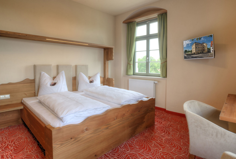 Bedroom 2, Hotel Freyhof, Mittelsachsen