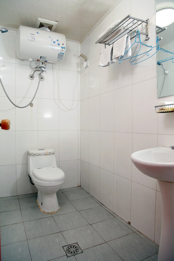 Bathroom 3, Anzhen Huiyang Hotel, Beijing
