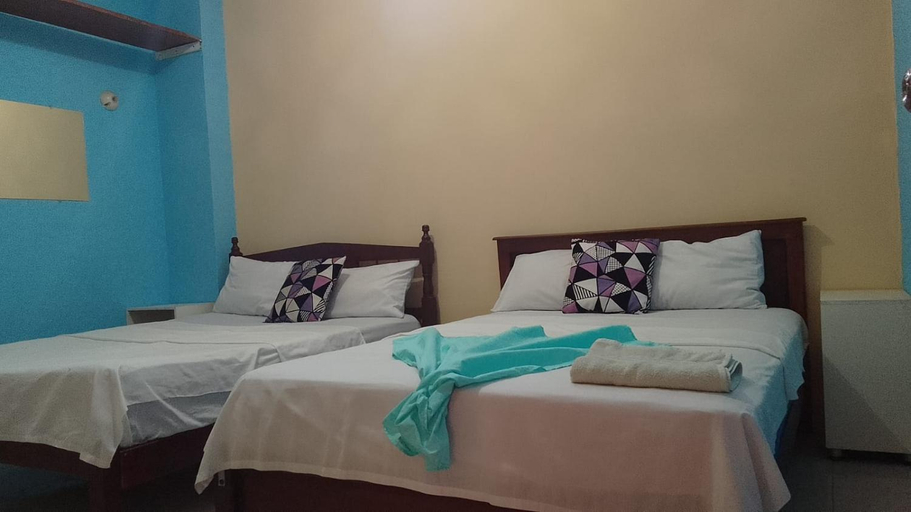 Bedroom 5, HOSTAL LA GRAN FAMILIA, Manta