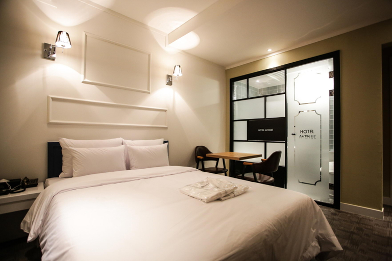 Bedroom 3, Yongin Avenue Hotel, Yongin