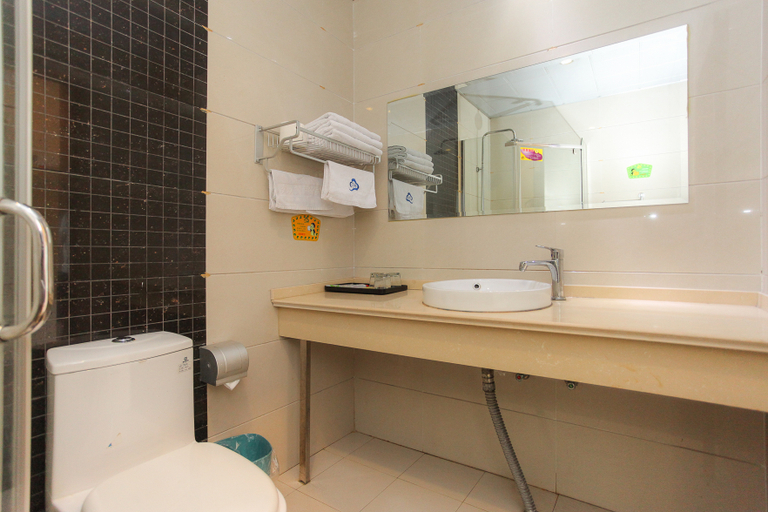 Bathroom 4, 998 Business Hostel, Nantong