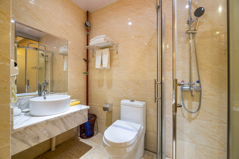 Bathroom 3, Xinyongli Hotel (Guangzhou Conghua High School), Guangzhou
