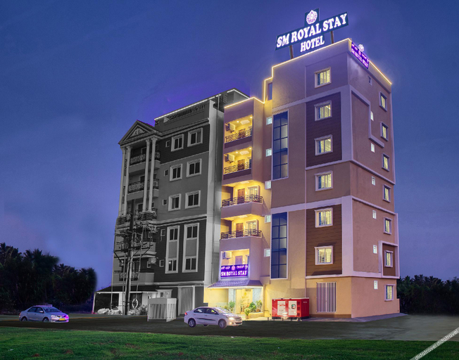 Exterior & Views