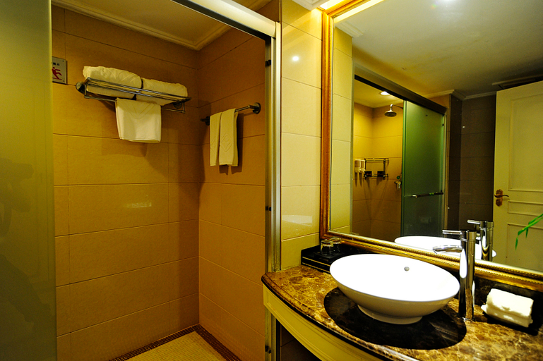 Bathroom 2, Xingtai Business Hotel, Quanzhou