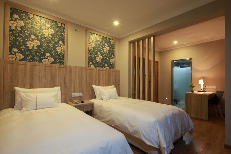 Bedroom 2, Grand Jiankang Hotel, Nanjing