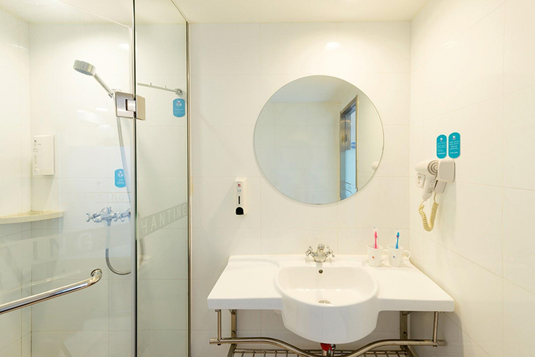 Bathroom 4, Hanting Hotel Nanjing Xiaohang Metro Station, Nanjing