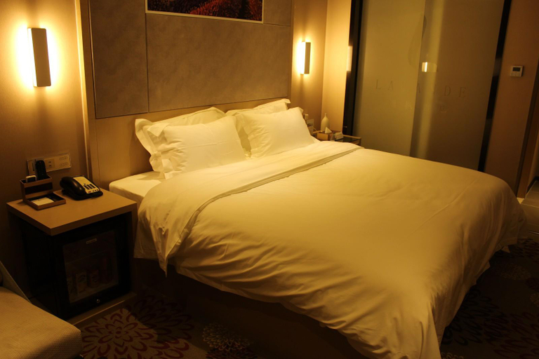 Bedroom 2, Lavande Hotel( Lhasa Railway Station), Lhasa