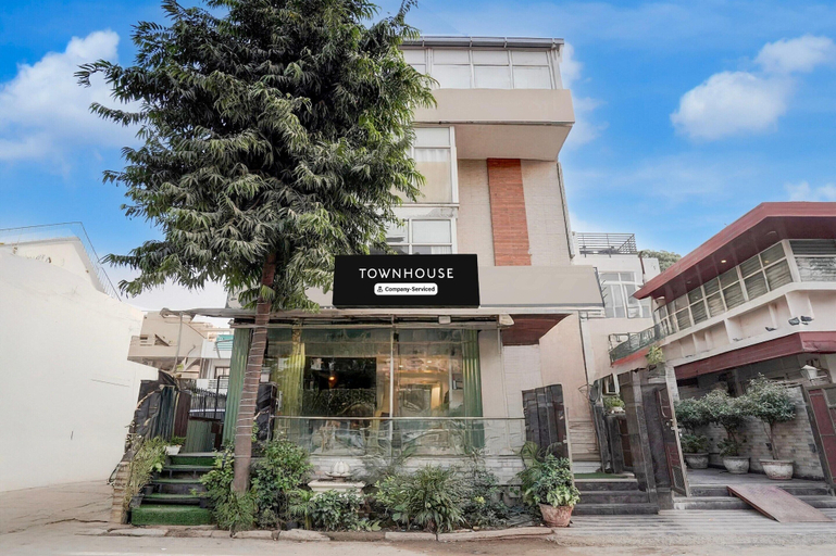 Primary image, Deluxe Townhouse Galleria Mart, Gurgaon