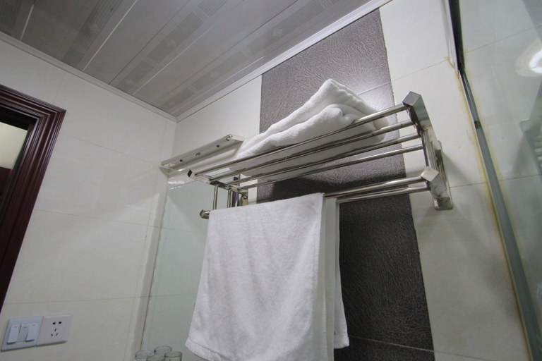 Bathroom 2, Shanghai Anbo Light Luxury Hotel, Shanghai
