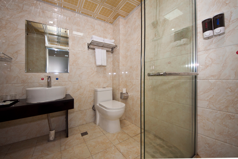 Bathroom 5, Wenzhou Longxiang Business Hotel, Wenzhou
