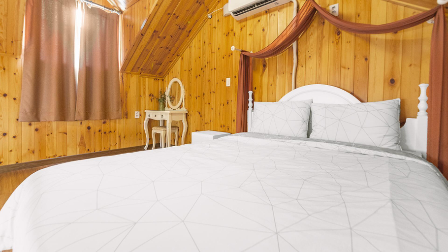 Bedroom 2, Gapyeong Etoile Pension, Gapyeong